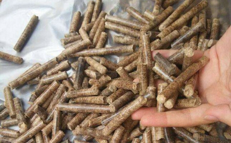 湖南嘉禾：生物质烤房点“绿”成“金”